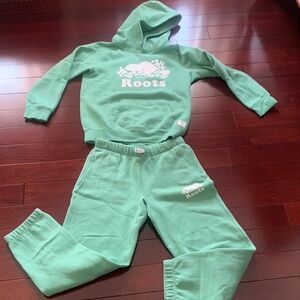 Boys New Roots Organic Cotton 2 pc Sweatsuit Sz. 11/12